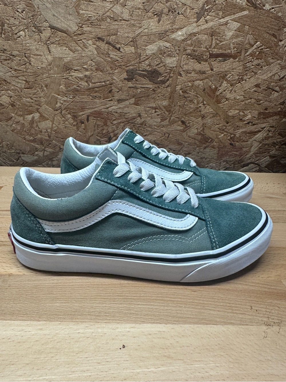 Vans Old Skool Color Theory Duck Green Suede Canvas Sneakers Women’s Size 6